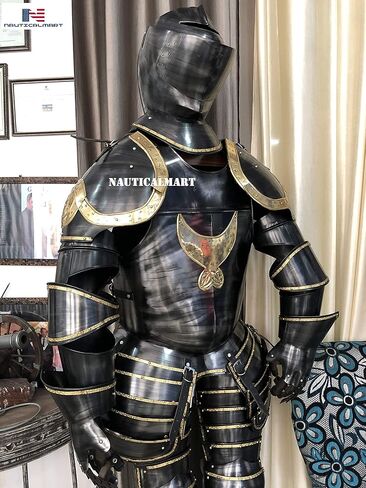 Nautical-Mart كلاسيكي بالحجم الطبيعي 6ft من القرن السادس عشر تمثال درع إيطالي يمكن ارتداؤه in Kuwait