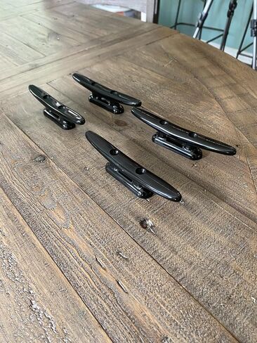 مربط قارب أسود من النايلون مقاس 5 بوصات مع 304 براغي طويلة، وربطات عنق قارب كاياك لربط حبل الكاياك/ربط المربط الصارم، والقوارب الصغيرة 12-16 قدم، والزوارق والزلاجات النفاثة - 4 عبوات in Kuwait