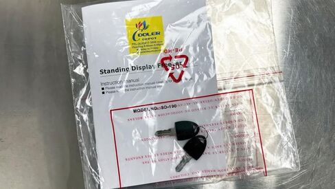 الفريزر التجاري الزجاجي بباب واحد 17 بوصة 105 لتر NSF المستقيم -15 درجة فهرنهايت إلى 5 درجات فهرنهايت مطعم التاجر النحيف SD-105B in Kuwait