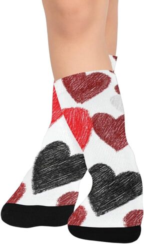 جوارب للمشي لمسافات طويلة بنمط قلوب حمراء وسوداء - جوارب شتوية حرارية سميكة دافئة للأولاد والبنات للمدرسة، والارتداء اليومي والأنشطة الخارجية in Kuwait