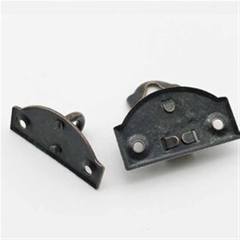 مزلاج قفل ديكور العتيقة النحاس الفضة والمجوهرات الصدر هدية صندوق النبيذ حالة خشبية غلق بمشبك قفل بمزلاج قفل قابل للقفل in Kuwait