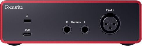 ميكروفون مكثف من سلسلة Rode NT1 Signature (أبيض) مع واجهة صوت USB من الجيل الرابع من Scarlett Solo، ذراع ذراع ميكروفون البث PSA1+ باللون الأبيض وسماعات رأس Cans50 للمراقبة in Kuwait