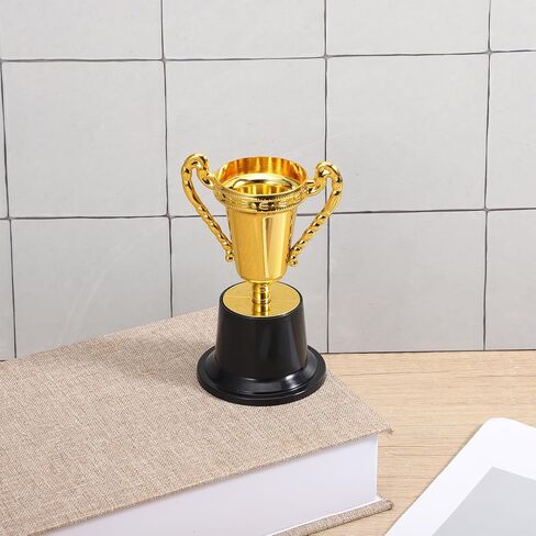 كأس الكأس الذهبي، أكواب الكأس الذهبية البلاستيكية، تماثيل 5 بوصة، أكواب الكأس، هدايا تقدير للموظفين أو البالغين، هدايا الحفلات الرياضية، مكافآت منافسات كرة القدم in Saudi Arabia