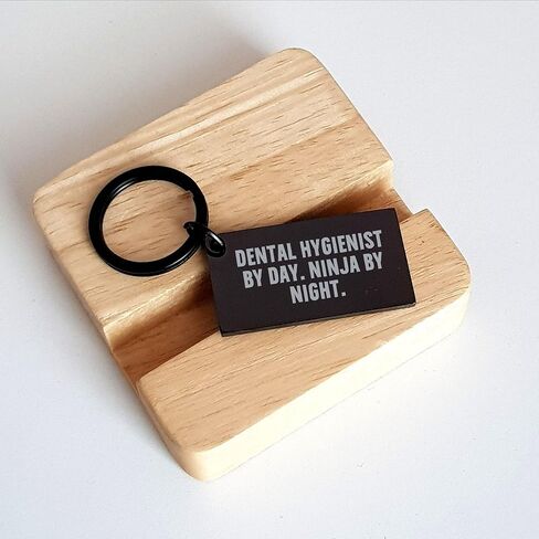أخصائي صحة الأسنان نهارًا، سلسلة مفاتيح نينجا ليلاً، هدية عيد الميلاد الفريدة لأصدقاء صحة الأسنان والعائلة in Kuwait