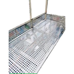 لوح مثقوب من الفولاذ المقاوم للصدأ، لوح معدني مثقوب من الفولاذ المقاوم للصدأ - لوح شبكي مضاد للسقوط مع أربطة وقفازات للتعامل الآمن، واستخدام متعدد الاستخدامات في البناء، والمشروعات اليدوية، والصناعة in Kuwait