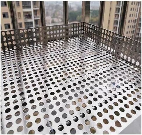 لوح مثقوب من الفولاذ المقاوم للصدأ، لوح مثقوب من الفولاذ المقاوم للصدأ مقاس 46 × 122، ألواح معدنية متينة لحماية الشرفة، لوح مثقوب سهل التركيب، شبكة متعددة الاستخدامات من الفولاذ المقاوم للصدأ للحو in Kuwait