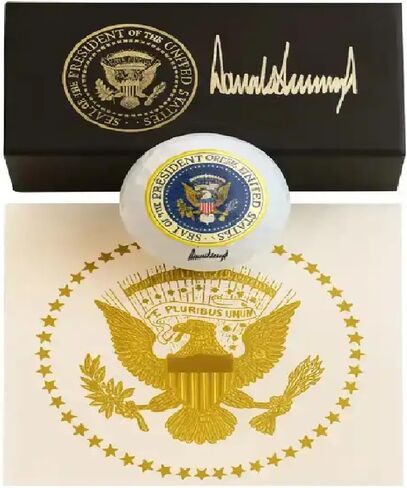 مجموعة كرات جولف رئاسية قابلة للتجميع مع توقيع دونالد ترامب، بيضاء، 3 عبوات مع صندوق هدايا للعرض | مجموعة كرات جولف فاخرة قابلة للتجميع، هدية ترامب للجولف للرجال in Kuwait