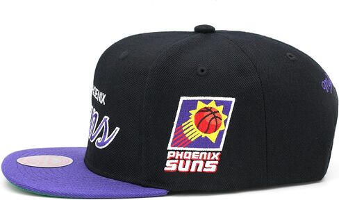 قبعة Mitchell & Ness Phoenix Suns Team Script 2.0 Hardwood Classics Snapback قبعة قابلة للتعديل - أسود/أرجواني in Saudi Arabia
