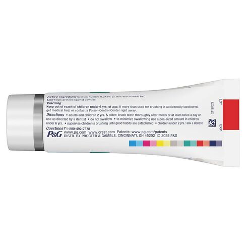 معجون أسنان كريست 3D وايت بريليانس بلاست لتبييض الأسنان، 4.6 أونصة، معجون أسنان مضاد للتجويف بالفلورايد، إزالة البقع السطحية بنسبة 100%، منع البقع بشكل نشط لمدة 24 ساعة in Kuwait