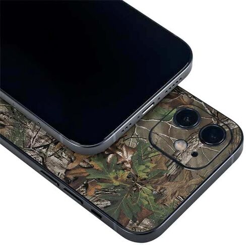 ملصق هاتف Skinit متوافق مع iPhone 12 - تصميم مموه أخضر مرخص رسميًا من NFL Atlanta Falcons Realtree Xtra in Saudi Arabia