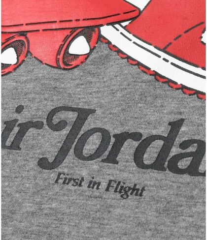 قمصان وتي شيرتات رياضية للأولاد من Jordan Aj1 Takeoff مقاس XL، اللون: رمادي/أحمر/أبيض in Kuwait