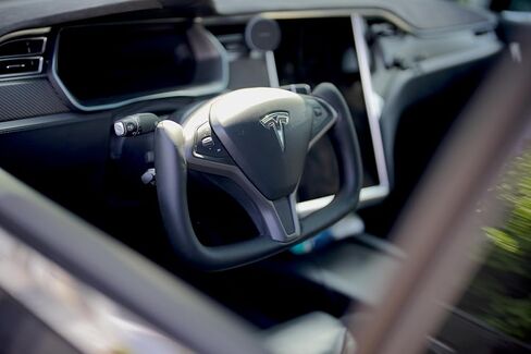 عجلة القيادة Dripo Gear Yoke لـ Telsa Model S & Model X (2012-2020) in Saudi Arabia