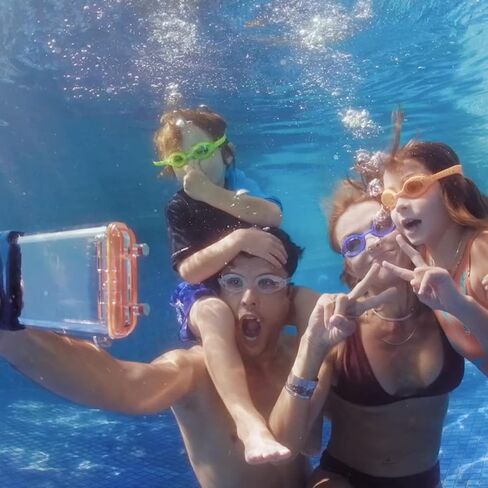 سكوتر subblue Mix Pro تحت الماء مع حافظة هاتف ذكية مقاومة للماء H1+ in Kuwait