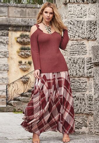 سترة نسائية بمقاس كبير من قماش شانيل بياقة دائرية in Kuwait