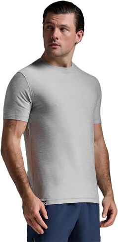 2xu mens توقيع تي شيرت in Saudi Arabia
