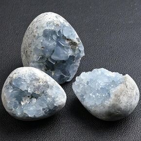 مجموعة عينات معدنية من حجر السيليستيت الأزرق الطبيعي للشفاء على شكل بيضة من الكريستال مع حامل ديكور مكتب منزلي 3.5-4.0 رطل in Kuwait