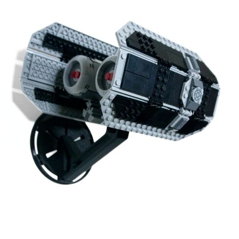 حامل حائط لجهاز Lego Star Wars Imperial TIE Bomber 75347 - شاشة آمنة وأنيقة، سهلة التركيب لهواة الجمع in Kuwait