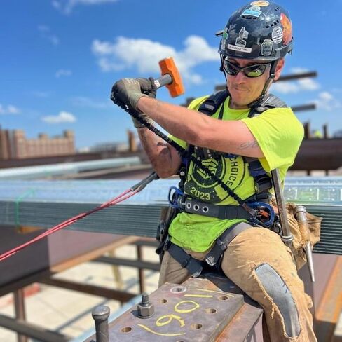 TREMMOR Tool Lanyard Tool Tether Bungee أداة قابلة للسحب ذاتيًا بسعة 15 رطلاً مع حلقة تسلق مزدوجة الحركة شديدة التحمل معتمدة من ANSI للأدوات اليدوية 35-51 بوصة تم تجميعها في الولايات المتحدة الأمريكية | TR0150 in Saudi Arabia