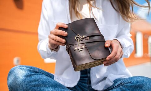 Leather Journal with lined Deckle Edge Paper 8x6 inch and Vintage Key/Handmade Writing Notebook Diary/Bound Daily Notepad for Men & Women Medium, Sketch/Writing pad, for Artists in Kuwait