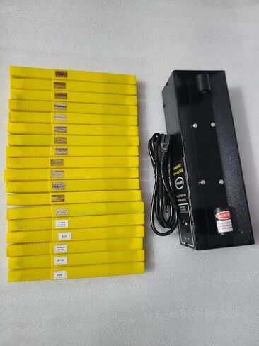 مجموعة أنابيب SAIISH® Spectrum مكونة من 18 قطعة مزودة بمصدر طاقة 110 فولت، ومجموعة أنابيب التحليل الطيفي المملوءة بالغاز مقاس 26 سم (10.2 بوصة) لعروض مختبر الفيزياء والكيمياء in Kuwait