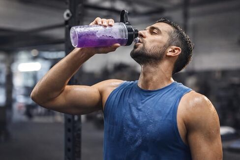 مسحوق الطاقة الأمينية من أوبتيموم نيوتريشن بالإضافة إلى التركيز، مع BCAA، والكهارل، والكافيين، والعنب، 1.42 رطل، 72 وجبة (قد تختلف التعبئة) in Kuwait