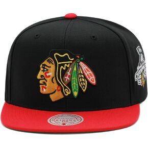 Mitchell & Ness Chicago Blackhawks NHL 2 Tone Side Patch Snapback Hat Adjustable Cap - Black/Red in Saudi Arabia