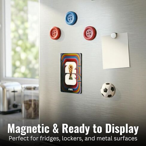 الإصدار الرسمي لكأس العالم FIFA 2026 - مغناطيس عدسي مقاس 3.5 × 2.5 بوصة - عنصر جامعي خالد - مغناطيس قوي وجودة ممتازة - مصمم ليدوم طويلاً؛ مثالية للثلاجات أو أي سطح مغناطيسي in Kuwait