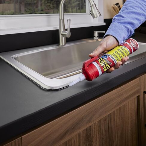 Flex Caulk، مانع تسرب بوليمر هجين مقاوم للماء ومقاوم للعوامل الجوية، قوي، قابل للطلاء، داخلي، خارجي، حمام، دش، حوض، نافذة، ألواح أساسية، باب، عربة سكن متنقلة، سقف، خشب، سيارات وبحري، شفاف، 6.6 أونصة، علبة مكونة من 4 in Kuwait
