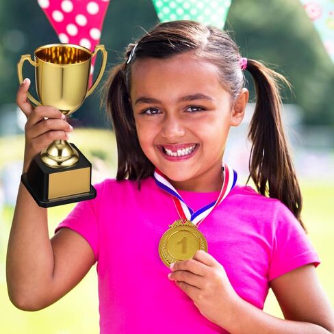 كأس HANABASS البلاستيكي الذهبي، جائزة صغيرة بقاعدة مربعة للمسابقات الرياضية، تقدير الإنجاز الشخصي in Saudi Arabia