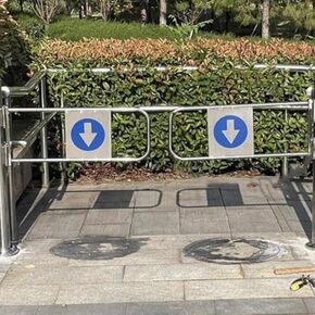 Automatic 90° One-Way Swing Gate - Durable Metal Supermarket Entrance Door, 150x97cm - Easy Access for High Traffic Areas, Ideal for Retail & Commercial Use in Saudi Arabia