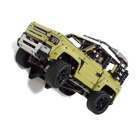حامل حائط لجهاز Lego Technic Land Rover Defender 42110 - شاشة بزاوية ومسطحة، تركيب آمن وأنيق، سهل التركيب in Kuwait