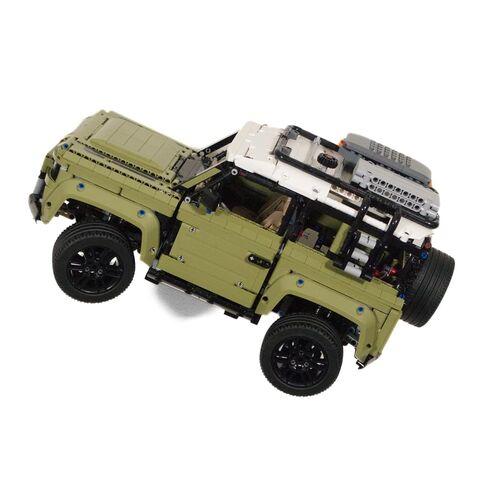 حامل حائط لجهاز Lego Technic Land Rover Defender 42110 - شاشة بزاوية ومسطحة، تركيب آمن وأنيق، سهل التركيب in Kuwait