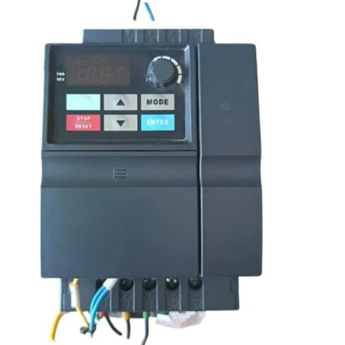 محول التردد VFD022EL21 في الصندوق متوفر في المنتجات الصناعية الأصلية in Kuwait