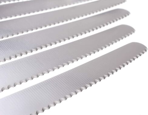 سكين طاولة GRÄWE 6 قطع، طقم سكاكين للتقطيع، عبوة من 6 سكاكين خبز، سكين إفطار بحافة مسننة على جانب واحد، سكين 8.3 بوصة - ملون in Kuwait