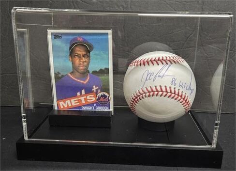 Dwight Gooden autographed Baseball with display cube 1985 Topps trading card imperfect (New York Mets) - Baseball Slabbed Autographed Cards in Saudi Arabia