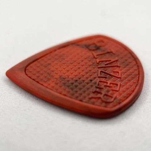 Binzer Plectrum - ريشة جيتار مميزة مع طرف دائري وقبضة قوية - ريشة جيتار باللون الأحمر/الأسود - تم تطوير ريشة الجيتار مع جاكوب بينزر - مصنوعة يدويًا في الدنمارك in Saudi Arabia