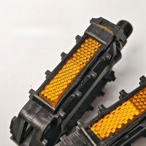 Bike Pedals with Ball Bearings 9/16 Inch Bicycle Pedals Anti-Slip Reflective Cycling Bicycle Pedal for Mountain Cruiser Bike in Saudi Arabia