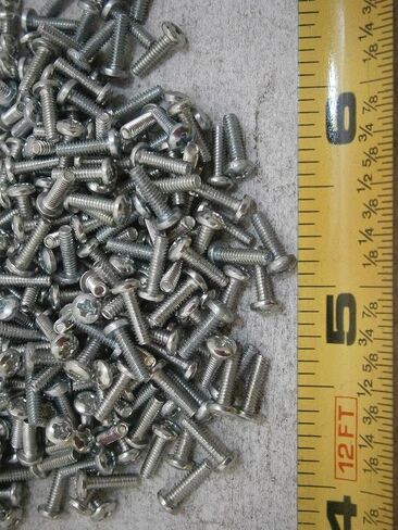 حزمة جديدة من براغي الماكينة #2/56 × 5/16 بوصة طويلة من فيليبس برأس فولاذي زنك مجموعة متنوعة من 100#5113 مجموعة متنوعة من أدوات تثبيت الأجهزة الشاملة متعددة الأغراض WnyNEH04635 in Saudi Arabia