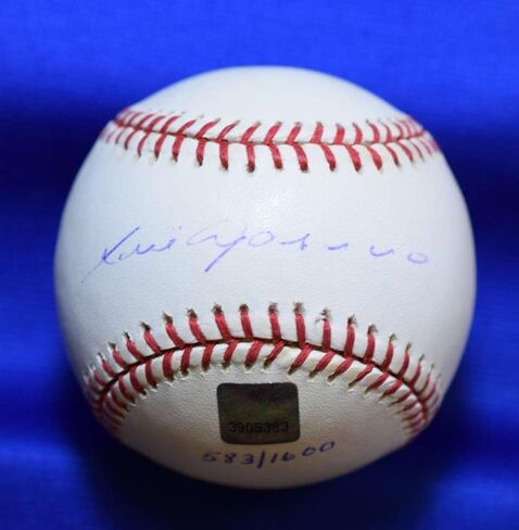 Luis Aparicio Topps Archives Cert Autograph Major League Signed Baseball - Baseball Slabbed Autographed Cards in Saudi Arabia