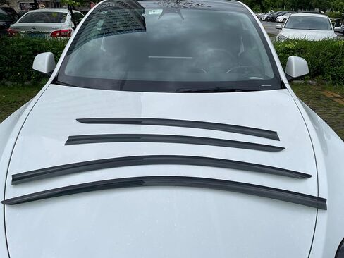 4 قطع من عاكس الرياح للنافذة الأمامية والخلفية الأصلية، مجموعات حماية من المطر للشمس على شكل تركيب خارجي، شريط متين على أقنعة النافذة مناسب لطراز Tesla Y 2020-2023 Model Y in Kuwait