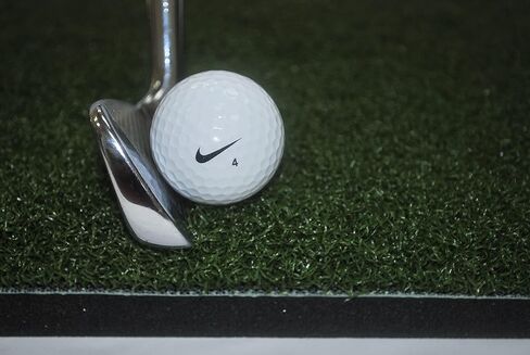 Commercial Pro 5' Feet X 5' Feet Golf Hitting Stance Mat- 5/8" Closed Foam Backing in Saudi Arabia