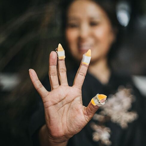 ibasenice Guzheng Finger Picks متوسط ​​الحجم سميك القرن أغطية أظافر حماية الإصبع أظافر وهمية لممارسة Guzheng والأداء لون عشوائي in Kuwait