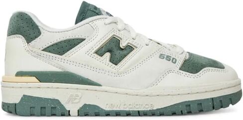 New Balance Women's 550 Shoes in Saudi Arabia