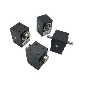 90 Degrees Right Angle Commutator Reducer Hole Shaft Output for Nema 23 Motor 60mm Servo T-Shaped L-Shaped Cross Shaped Reducer(Dual axis-14mm Input,2 to 1) in Kuwait