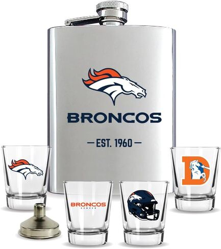 مجموعة قارورة DENCO NFL Denver Broncos، من الفولاذ المقاوم للصدأ باللون الفضي، قارورة سعة 8 أونصة مع أربعة كؤوس صغيرة سعة 2 أونصة، مجموعة هدايا بشعار الفريق مع سيفون in Saudi Arabia