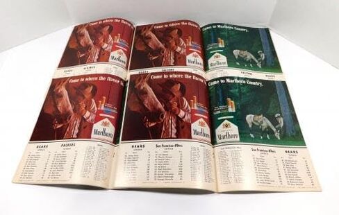 الكثير من (7) برامج مختلفة لكرة القدم NFL Chicago Bears لعام 1966 DA065787 - برامج NFL in Saudi Arabia