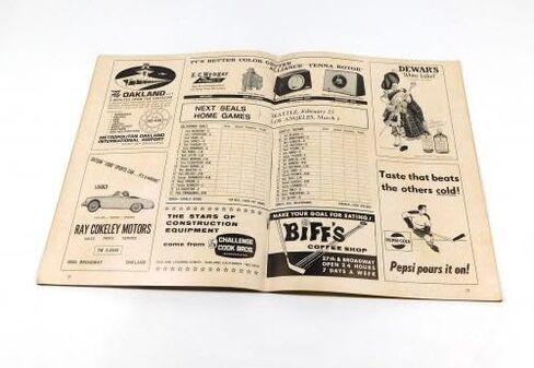 1966-67 كاليفورنيا سيلز ضد سياتل توتومز برنامج هوكي WHL 2-24-67 - برامج NFL in Saudi Arabia
