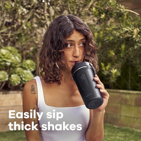 ملحق غطاء زجاجة من القش من Hydro Flask Shaker - غطاء من القش لزجاجة الصالة الرياضية باللون الأسود والرمادي الصخري in Saudi Arabia