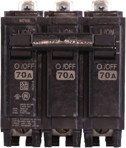 ABB TEY/Q-Line® THQB32070 قاطع دائرة مصغر ثلاثي الأقطاب • قاطع ثلاثي الأقطاب 70 أمبير • 120/240 فولت تيار متردد، 10 كيلو أمبير رحلة مغناطيسية حرارية • التثبيت بمسامير • الاستخدام السكني والتجاري in Saudi Arabia