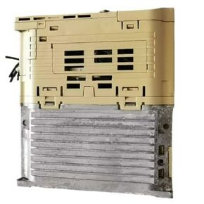 محول التردد CIMR-VB4A0004BBA بحالة جيدة وجودة أصلية in Kuwait